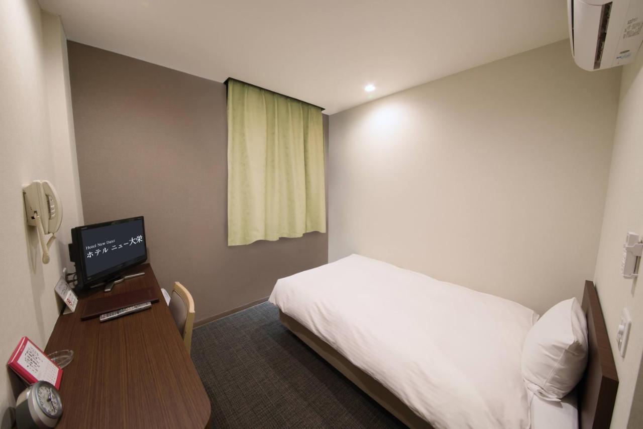 Business Hotel New Daiei อาชิคางะ ภายนอก รูปภาพ