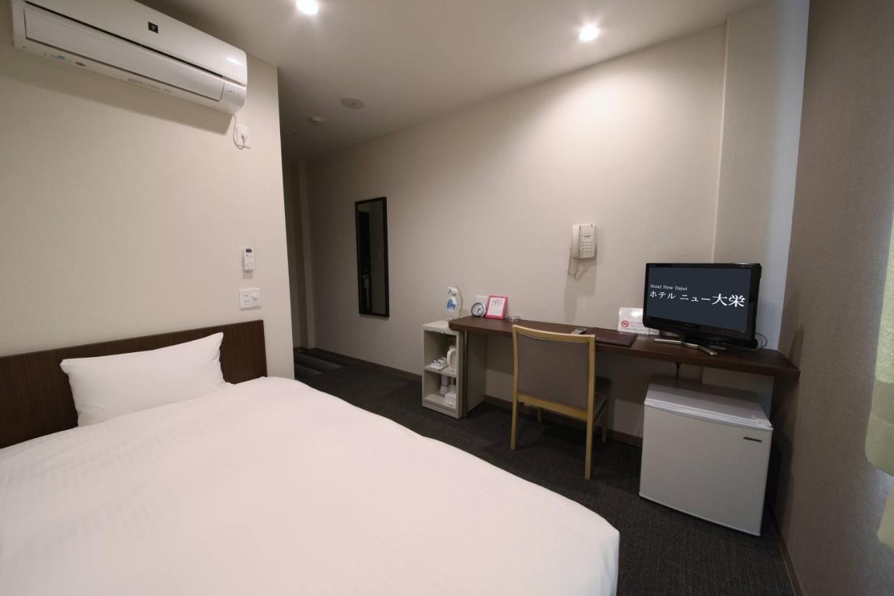 Business Hotel New Daiei อาชิคางะ ภายนอก รูปภาพ